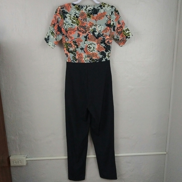 MISSGUIDED Black Multicolor Floral Round Neckline Short Sleeve Jumpsuit Pant - Picture 4 of 8